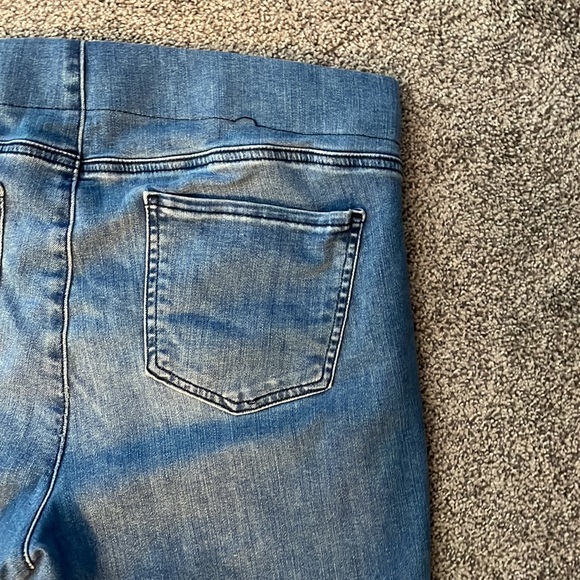 NYDJ lift tuck technology jeans - Picture 6 of 6